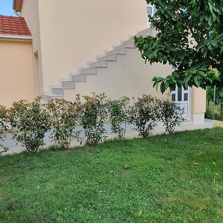 Ferienwohnung Apartman Tolosi 2 Podgorica Exterior foto